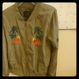 Light weight bomber jacket